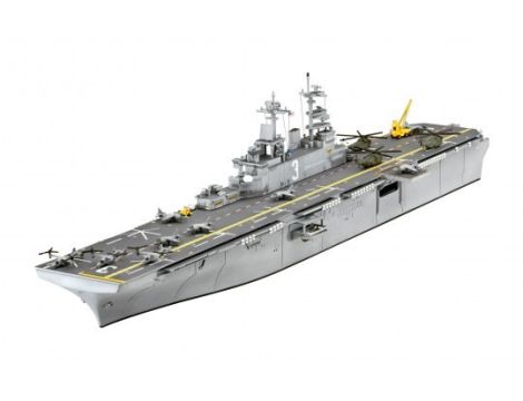 Model okrętu US Navy Assault Carrier Revell - 5