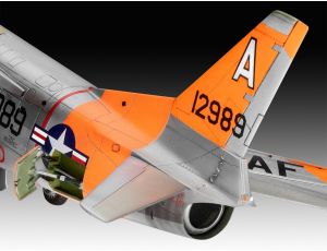 Model Samolotu F-86D Dog Sabre Revell - image 2