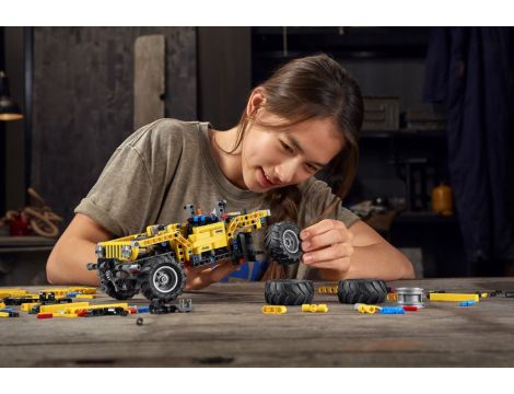 Klocki LEGO Technic  Jeep Wrangler 42122 - 2