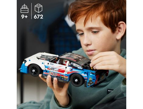 Klocki LEGO Technic Nowy Chevrolet Camaro ZL1 Z Serii NASCAR 42153 - 2