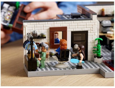 Klocki LEGO Creator Expert 1 Queer Eye - Mieszkanie 1029 - 20