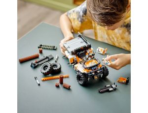 Klocki LEGO Technic Pojazd terenowy 42139 - image 2