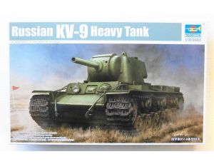 Model Czołgu Rosyjski Ciężki KV-9 Trumpeter