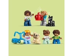 Klocki LEGO DUPLO Dom rodzinny 3 w 1 10994 - image 2